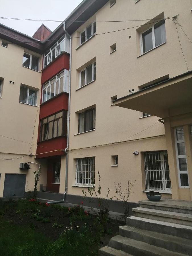 Angel House Central Aparament Petrosani Exterior photo